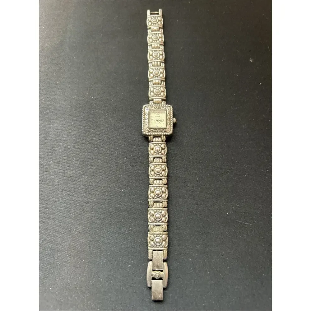 Attitude silver tone